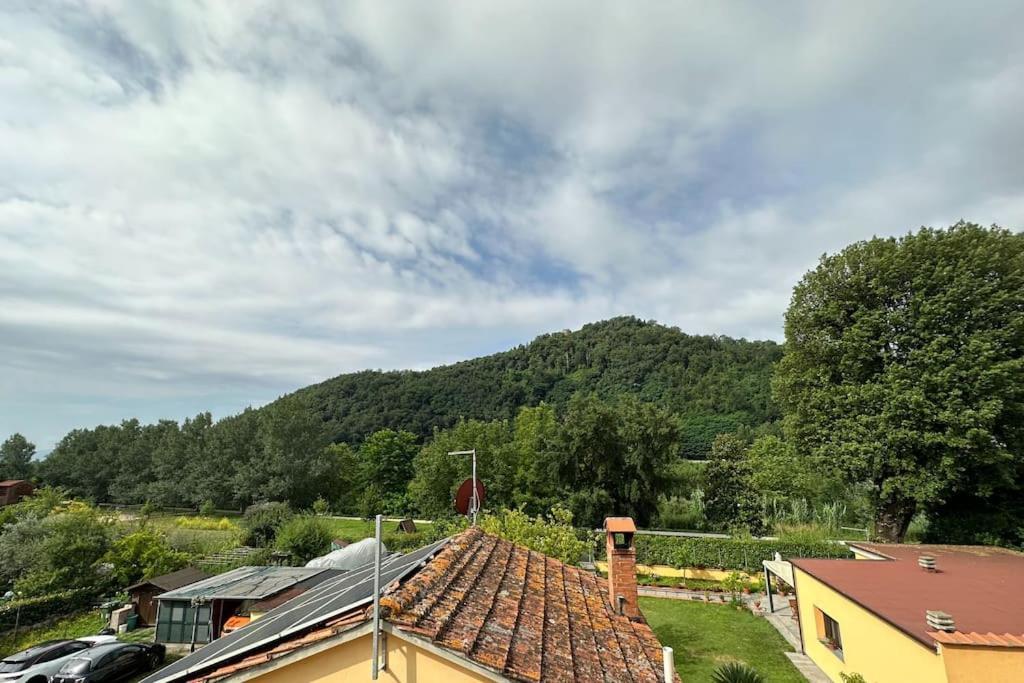 Nicola Apartment Lucca Exterior foto